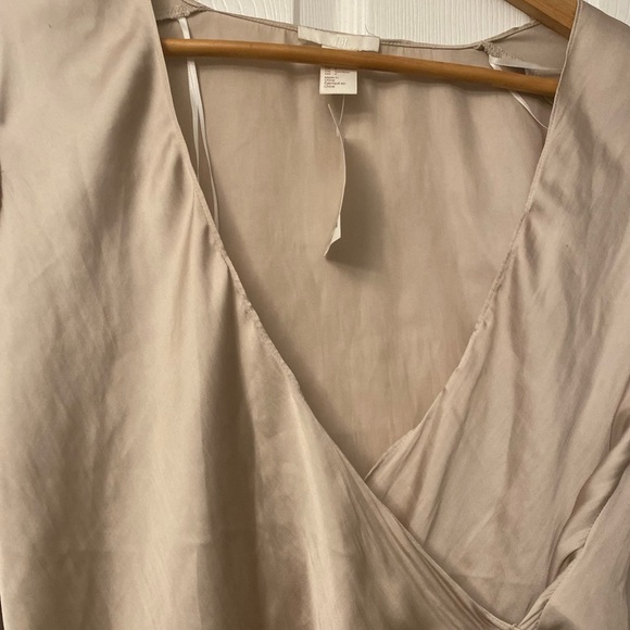 Wrap  top - Picture 3 of 4